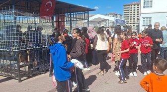 Beypazarı'nda 'Bir Okul Bin Umut Gazze' kermesleri sürüyor