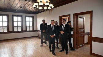 Edirne Valisi Sezer, Muradiye Mevlevihanesi'ni gezdi, açılış bu ay bekleniyor