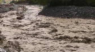Elazığ Palu'da şiddetli yağış köylerde sele yol açtı, yollar kullanılamaz hale geldi