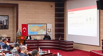Erzurum'da kamuda iş sağlığı ve güvenliği toplantısına 20 ilçenin kaymakamı katıldı