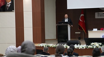 ETÜ’de 'Terörsüz Türkiye' panelinde Rektör Çakmak süreci değerlendirdi