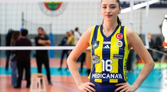 Fenerbahçe'nin yeni transferleri Saliha Şahin ve Ogbogu forma giymek istiyorlar.
