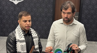 Filistin Milli Takımı Teknik Direktörü Halil, Konyaspor maçında atmosferi anlattı.