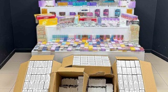 Malatya'da kaçak tütün operasyonunda 63 bin 900 bandrolsüz makaron ele geçirildi