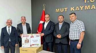 Mut'ta tiyatro geliriyle alınan oyuncaklar 5 okuldaki öğrencilere ulaştırılacak