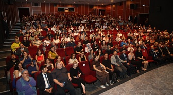 Nalınlar oyunu, Diyarbakır'da 22. Orhan Asena Yerli Oyunlar Tiyatro Festivali'ni açtı