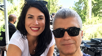 Özcan Deniz'e kardeşinden sert çıkış: Adliye önünde çok güzel bir oyunculuk izledik