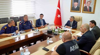 Sinop'ta alabora olan tekneden kaybolan polis memuru Numan Şen için arama sürüyor