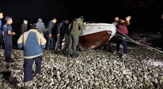 Sinop'ta tekne alabora oldu! 1 polis hayatını kaybetti, 1 polis aranıyor