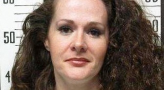 Tennessee'de kadın mahkum iki doz zehirli iğneye rağmen idam edilemedi