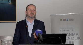 Yaşlı yalnızlığı sempozyumunda 1 milyondan fazla kişinin yalnız yaşadığı belirtildi