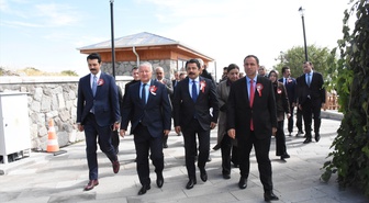 Yunus Emre, Aksaray'ın Ortaköy ilçesindeki anıt mezarında dualarla anıldı
