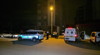 Adana Sarıçam'da sevgilisinin eski kocasından kaçan Özhan Ö. 3. kattan düşerek öldü