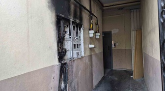 Adıyaman'da 5 katlı binanın elektrik panosundaki yangını vatandaşlar söndürdü