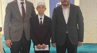 Afyonkarahisar'ı temsil eden Ahmet Çakır, Kur'an okuma yarışmasında Ege ikincisi oldu
