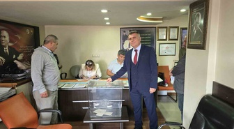 Buldan Ticaret Odası seçimini Özgür Önder'in mavi listesi 16 oy farkla kazandı