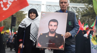Can Feda'ya kayıtlı 100 binden fazla İranlı, Kerec'te ABD ve İsrail aleyhine gösteri yaptı