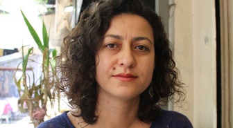 DİSK Basın-İş, gazeteci Derya Okatan'ın tutuklama talebiyle sevk edildiğini bildirdi
