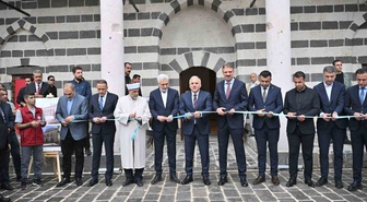 Diyarbakır ve Bingöl'deki 6 vakıf eseri törenle yeniden ibadete açıldı