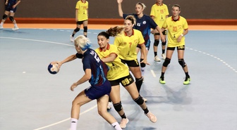 Göztepe, Hentbol Kadınlar Süper Lig'de Ortahisar Belediyespor'u 42-24 yendi