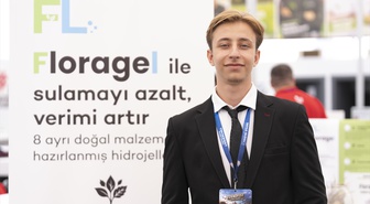 İzmirli öğrencilerin su tutan hidrojel sistemi TEKNOFEST Şanlıurfa'da ilgi görüyor