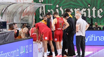 Karşıyaka, Basketbol Süper Ligi'nde Galatasaray'ı uzatmalarda 78-71 yendi.