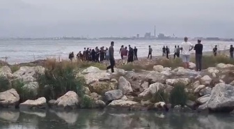 Mersin Akdeniz'de 3 genç denize girdi, biri boğuldu, 2'si kurtarıldı