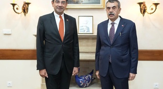 Milli Eğitim Bakanı Tekin, Tiflis'te büyükelçilik ve parlamento temasları yaptı