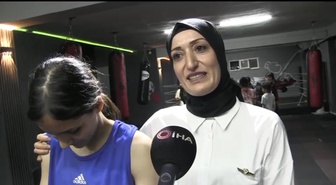 Siirtli boksör Hiranur Yıldız, Türkiye şampiyonu olup milli takıma seçildi