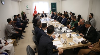 Yeşilay Genel Başkanı Dinç, Diyarbakır'da bağımlılıkla mücadeleyi anlattı