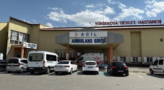 Yüksekova Devlet Hastanesine atanan 4 uzman hekim göreve başladı, kadro 61'e çıktı
