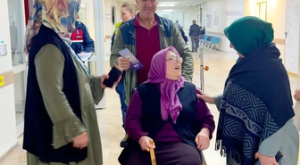Bayburt Devlet Hastanesinde Dünya Yaşlılar Günü'nde sağlık bilgilendirmesi yapıldı