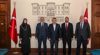 Bilecik Valisi Sözer, Camiler ve Din Görevlileri Haftası'nda görevlilerle buluştu