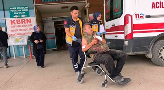 Bursa İnegöl'de odun keserken testereye elini kaptıran 61 yaşındaki adam yaralandı