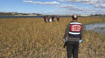 Edirne'de Meriç Nehri'nden çıkarılan erkek cesedi otopsi için morga kaldırıldı