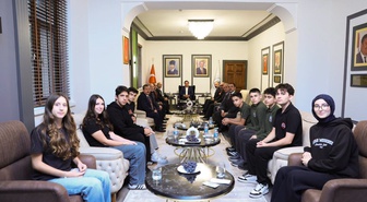 Erzincan Valisi Aydoğdu, Bizim Gök Kubbemiz öğrencilerini ağırladı