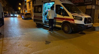 Eskişehir Odunpazarı'nda otomobile yandan çarpan motosiklet sürücüsü yaralandı