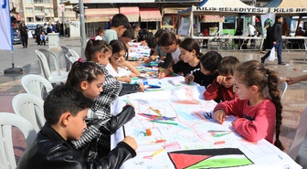 Filistinli çocuklar için Kilis'te çizilen 300 metrelik resim İstanbul'a gönderildi
