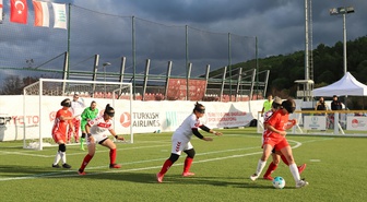 Kadın Görme Engelliler Milli Takımı, Avrupa Şampiyonası'nda Polonya'yı 1-0 yendi