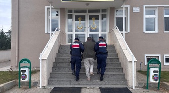 Kırıkkale'de haklarında kesinleşmiş hapis cezası bulunan 2 firari hükümlü yakalandı