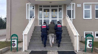 Kırıkkale'de operasyonda biri 13 yıl 6 ay cezalı 2 hükümlü tutuklandı