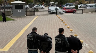 Kırıkkale'de uyuşturucu operasyonlarında 3 zanlı tutuklandı, 110 sentetik hap bulundu