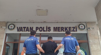Muş'ta firari hükümlü 6 yıl 5 ay kesinleşmiş hapis cezasıyla cezaevine teslim edildi
