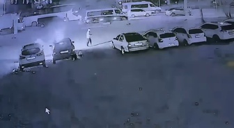 Serik'te oto galeride 6 aracı kundaklayan şüpheli polise teslim oldu
