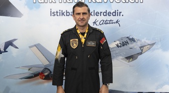 SOLOTÜRK pilotları Şanlıurfa'da gençlere pilotluk hayali aşıladı