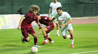 TFF 2. Lig Beyaz Grup'ta Isparta 32 Spor, konuk ettiği Hatayspor'u 1-0 mağlup etti