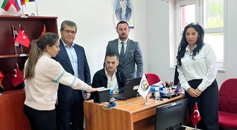 Trakya Üniversitesi'nde uluslararası öğrencilerin ikamet izni için parmak izi alındı