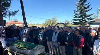 73 yaşındaki Kıbrıs Gazisi Nevzat Yılmaz, Vezirköprü'de son yolculuğuna uğurlandı