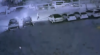 Antalya Serik'te oto galeride 6 aracı kundaklayan şüpheli tutuklandı