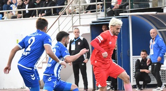 Balıkesirspor, Cem Kavçak yönetimindeki ilk maçta Bigaspor'a 3-2 yenildi